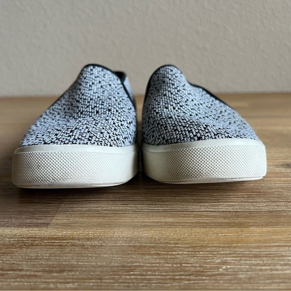 Vince Blair Black and White Slip-On Sneakers with Textured Design - Picture 8 of 10